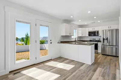 710 E 720 N, Smithfield, UT 84335 - Photo 8