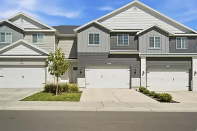 5113 E Lakefield Dr, Eagle Mountain, UT 84005 - Photo 2