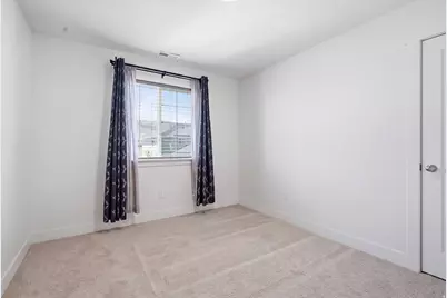 5113 E Lakefield Dr, Eagle Mountain, UT 84005 - Photo 22