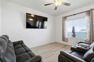 5113 E Lakefield Dr, Eagle Mountain, UT 84005 - Photo 4