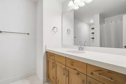 5113 E Lakefield Dr, Eagle Mountain, UT 84005 - Photo 16