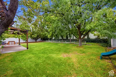 3779 S 2000 E, Salt Lake City, UT 84109 - Photo 44