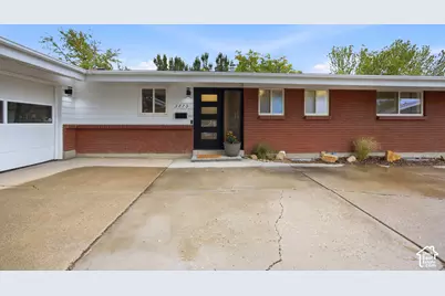 3779 S 2000 E, Salt Lake City, UT 84109 - Photo 4