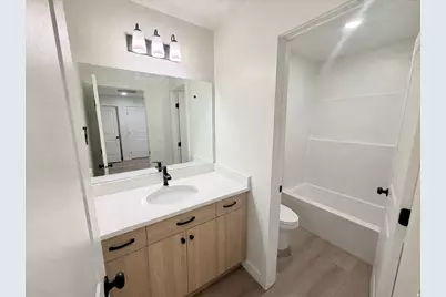 1063 N Summit View Dr, Harrisville, UT 84404 - Photo 20