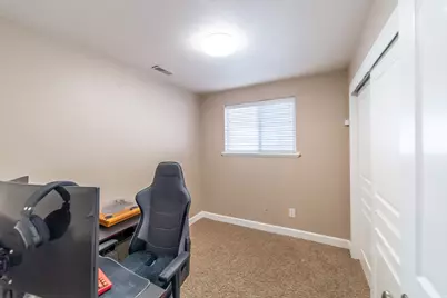 1025 N 700 W, Orem, UT 84057 - Photo 16