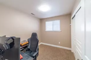 1025 N 700 W, Orem, UT 84057 - Photo 16