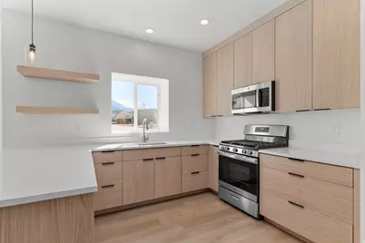 274 E 670 S #1, Payson, UT 84651 - Photo 8