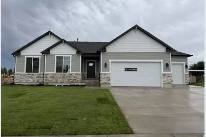 906 E 120 N #25, Tremonton, UT 84337 - Photo 2