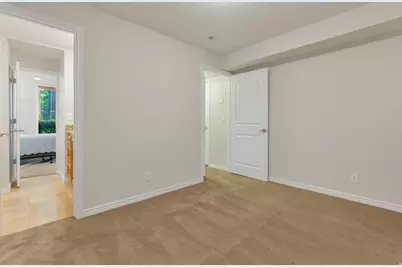 1833 S Paschal Cir E, Salt Lake City, UT 84108 - Photo 14