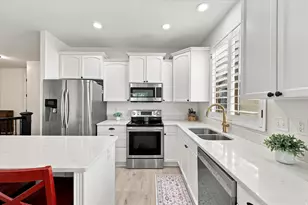 2784 N Augusta Dr, Lehi, UT 84043 - Photo 2