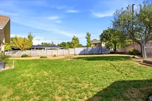3669 S Kimbary Cir, Salt Lake City, UT 84109 - Photo 30