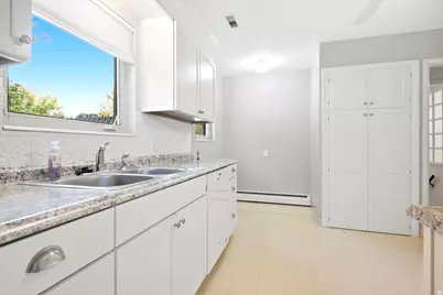 3669 S Kimbary Cir, Salt Lake City, UT 84109 - Photo 10
