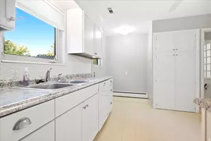 3669 S Kimbary Cir, Salt Lake City, UT 84109 - Photo 10