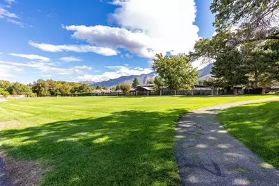 4 Lone Hollow Cv, Sandy, UT 84092 - Photo 68