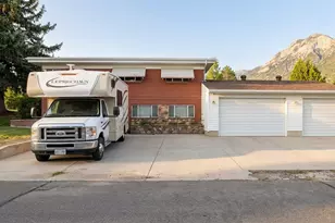 2960 E La Joya Dr S, Holladay, UT 84124 - Photo 4
