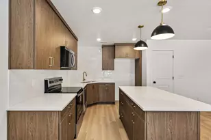 128 W Liberty Crossing St, Ogden, UT 84404 - Photo 8