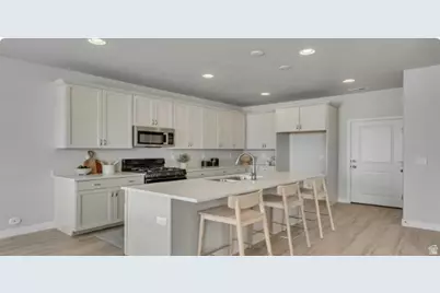 2221 W 2575 N #123, Clinton, UT 84015 - Photo 2