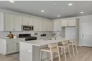2221 W 2575 N, Clinton, UT 84015 - Photo 2