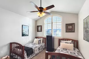 4863 Jacquelyn Park Ln, Taylor, UT 84401 - Photo 18