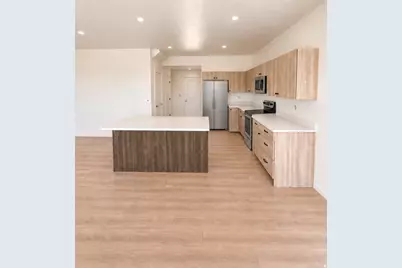 1053 N Summit View Dr, Harrisville, UT 84404 - Photo 4