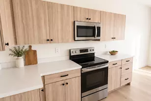 1053 N Summit View Dr, Harrisville, UT 84404 - Photo 4