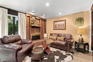 1185 E Cottonwood Dr, Sandy, UT 84094 - Photo 8