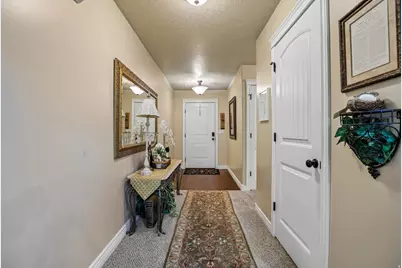 482 Hyde Park Ln, Kaysville, UT 84037 - Photo 2