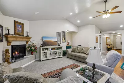 482 Hyde Park Ln, Kaysville, UT 84037 - Photo 6