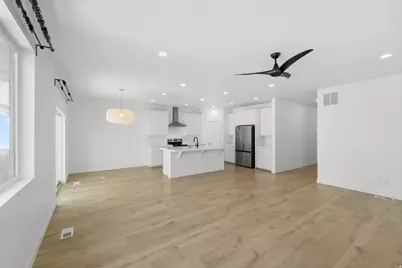 2869 S Drake Ave, Saratoga Springs, UT 84045 - Photo 6