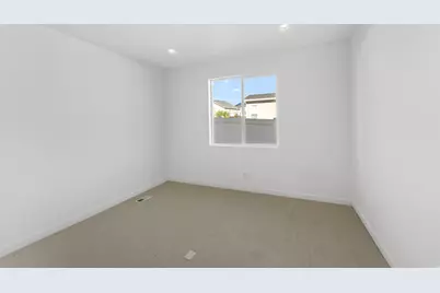 2869 S Drake Ave, Saratoga Springs, UT 84045 - Photo 16