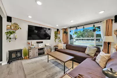 217 W 1425 N, Sunset, UT 84015 - Photo 6