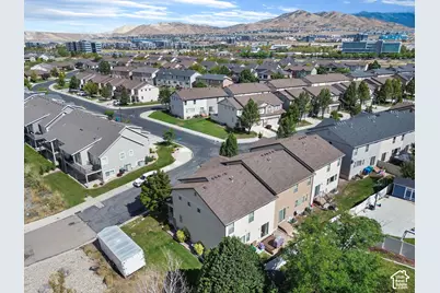 2769 W Cottonwood Dr, Lehi, UT 84048 - Photo 32