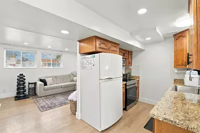 364 W Harvard Dr #B, Midvale, UT 84047 - Photo 8
