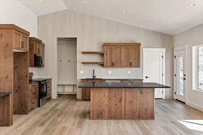 642 E 250 N, Providence, UT 84332 - Photo 6