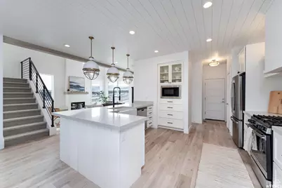 7576 S Clipper Hill Rd W #401, West Jordan, UT 84081 - Photo 8