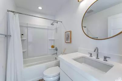 7576 S Clipper Hill Rd W #401, West Jordan, UT 84081 - Photo 22