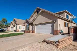 60 W 1060 St N, Hurricane, UT 84737 - Photo 4