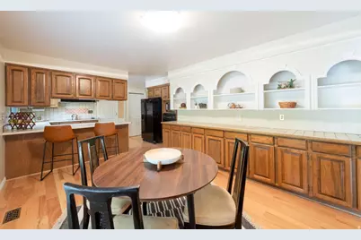4909 S Naniloa Dr, Holladay, UT 84117 - Photo 8