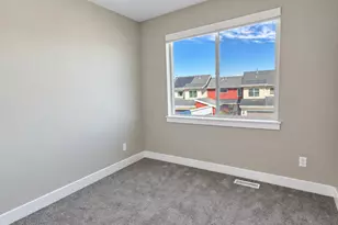 2337 S Long Dr, Saratoga Springs, UT 84045 - Photo 10