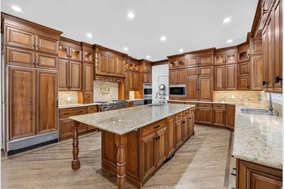 37 Wanderwood Way, Sandy, UT 84092 - Photo 12