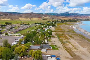 385 E 2000 St S, Garden City, UT 84028 - Photo 16