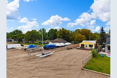 385 E 2000 St S, Garden City, UT 84028 - Photo 10