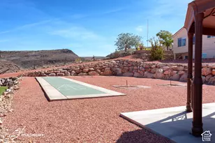 1360 E Telegraph St N, Washington, UT 84780 - Photo 32