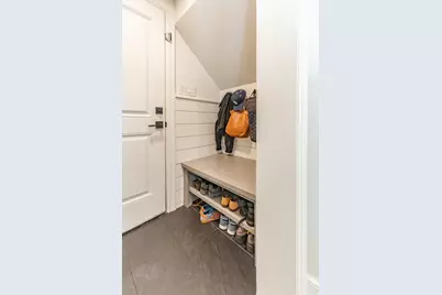 2520 E Evergreen Ave, Salt Lake City, UT 84109 - Photo 12