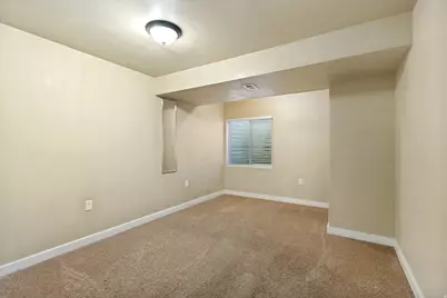3075 S Crews Ct, West Valley, UT 84120 - Photo 14