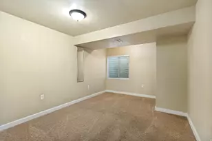 3075 S Crews Ct, West Valley, UT 84120 - Photo 14