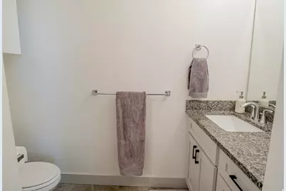 461 E 690 S #127, Clearfield, UT 84015 - Photo 8