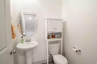 461 E 690 S #127, Clearfield, UT 84015 - Photo 6
