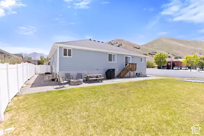 886 S Cambridge Cir E, Tooele, UT 84074 - Photo 30