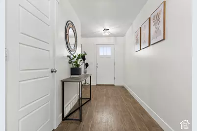 886 S Cambridge Cir E, Tooele, UT 84074 - Photo 4